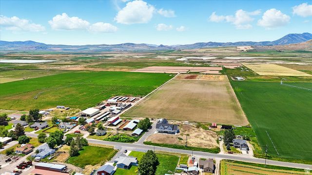 7605 N 2400 W, Amalga, UT 84335