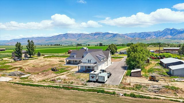 7605 N 2400 W, Amalga, UT 84335