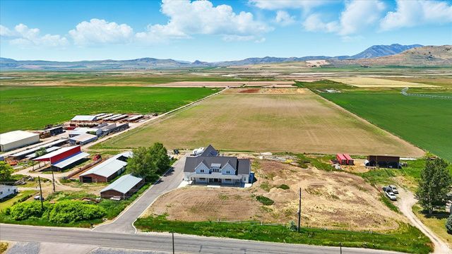 7605 N 2400 W, Amalga, UT 84335