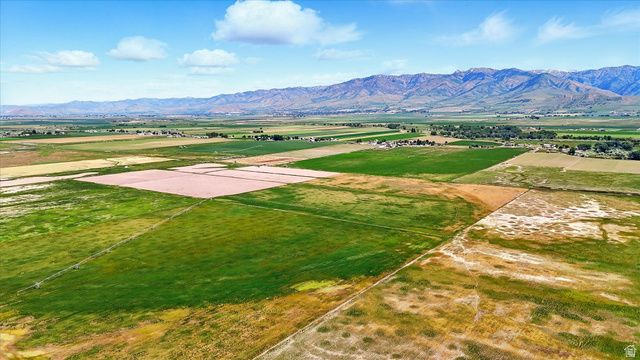 7605 N 2400 W, Amalga, UT 84335