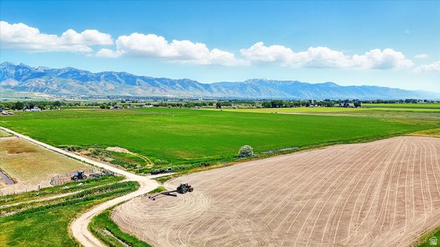 7605 N 2400 W, Amalga, UT 84335