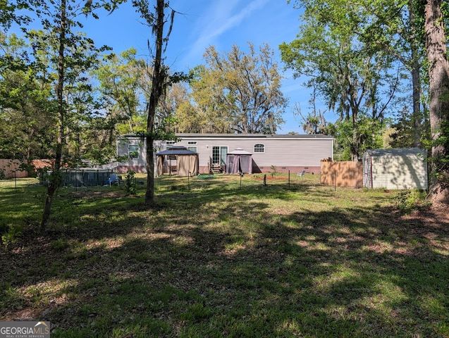 528 Laura Street, Kingsland, GA 31548