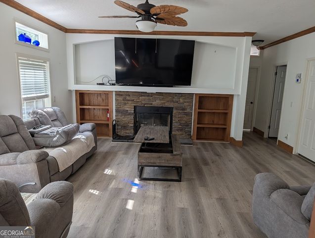 528 Laura Street, Kingsland, GA 31548