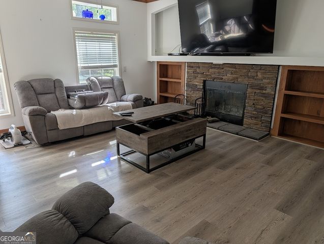 528 Laura Street, Kingsland, GA 31548