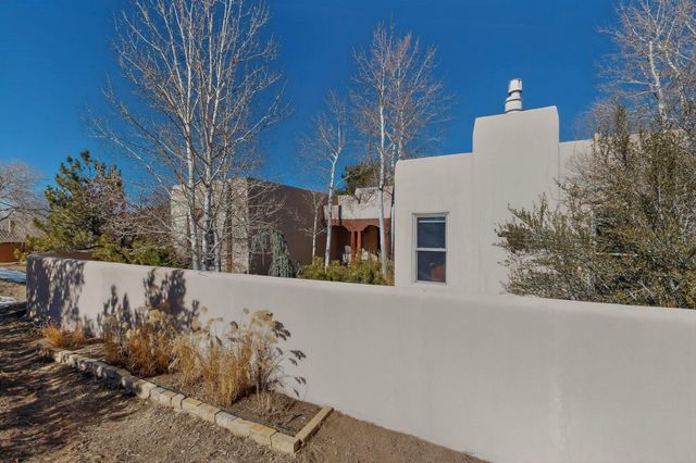 107 Tierra Rica, Santa Fe, NM 87505