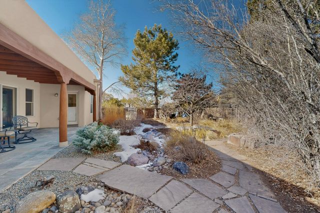 107 Tierra Rica, Santa Fe, NM 87505
