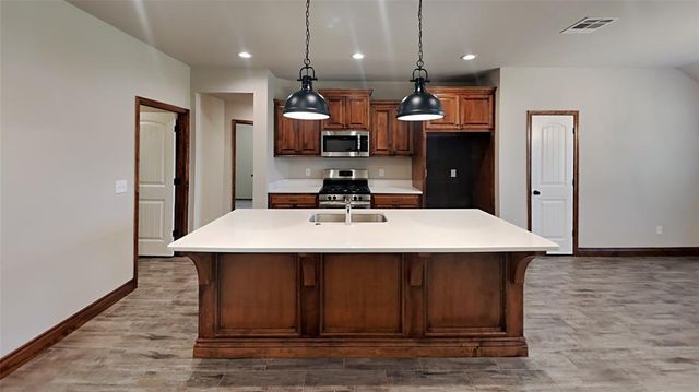 9001 NW 143rd Street, Yukon, OK 73099