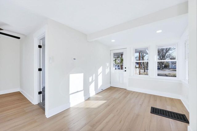 2926 Milwaukee Street, Madison, WI 53704