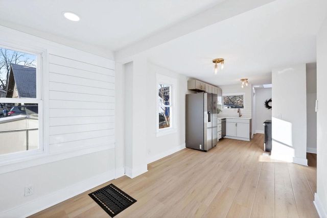 2926 Milwaukee Street, Madison, WI 53704