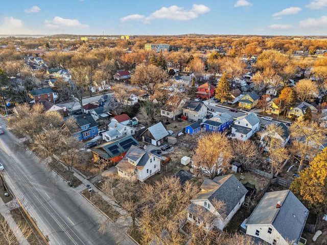 2926 Milwaukee Street, Madison, WI 53704