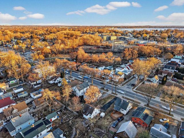 2926 Milwaukee Street, Madison, WI 53704