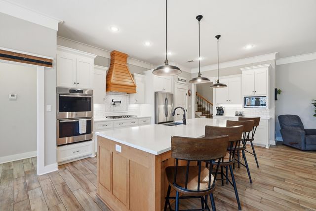 15 S Springhill Lane, Greenbrier, AR 72058