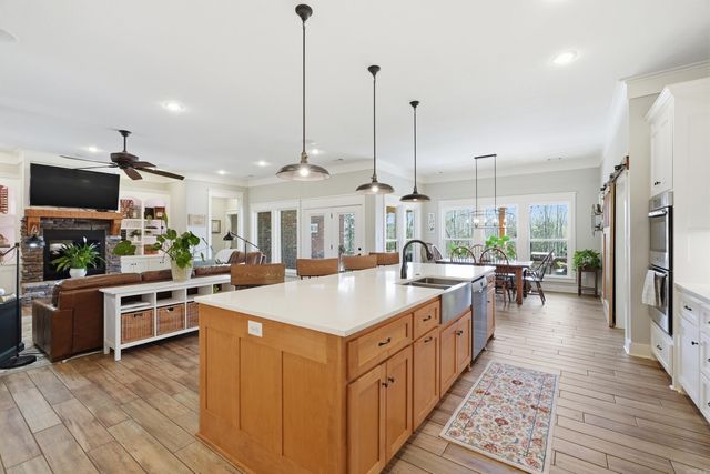 15 S Springhill Lane, Greenbrier, AR 72058