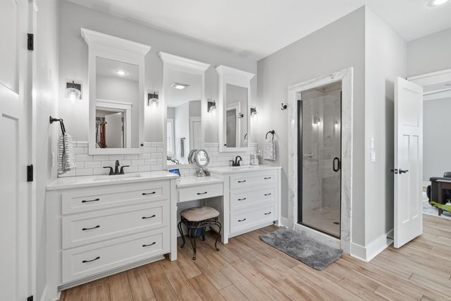 15 S Springhill Lane, Greenbrier, AR 72058