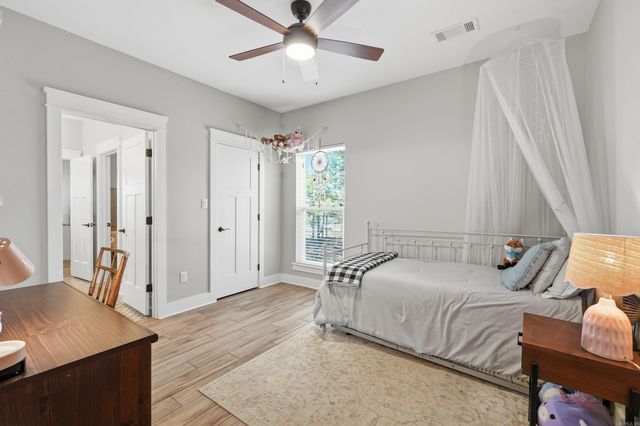 15 S Springhill Lane, Greenbrier, AR 72058