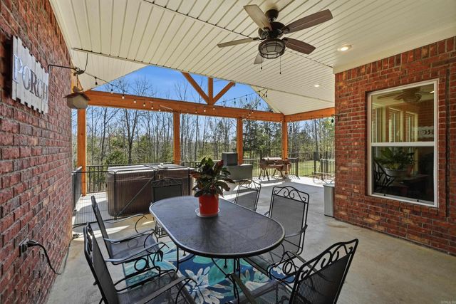 15 S Springhill Lane, Greenbrier, AR 72058