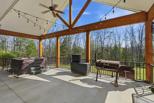 15 S Springhill Lane, Greenbrier, AR 72058