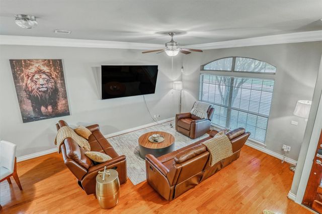 9113 Creekstone Lake Drive, Houston, TX 77054