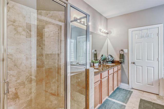 9113 Creekstone Lake Drive, Houston, TX 77054