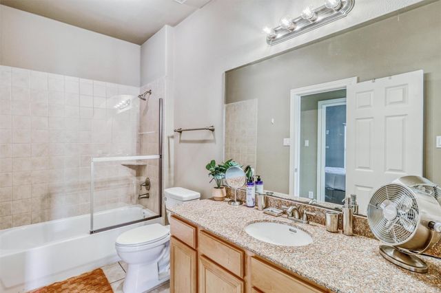 9113 Creekstone Lake Drive, Houston, TX 77054