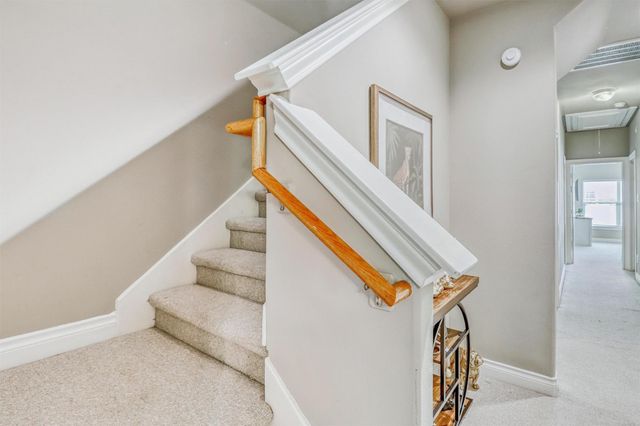 9113 Creekstone Lake Drive, Houston, TX 77054