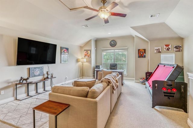 9113 Creekstone Lake Drive, Houston, TX 77054