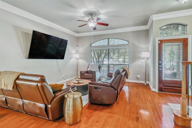 9113 Creekstone Lake Drive, Houston, TX 77054