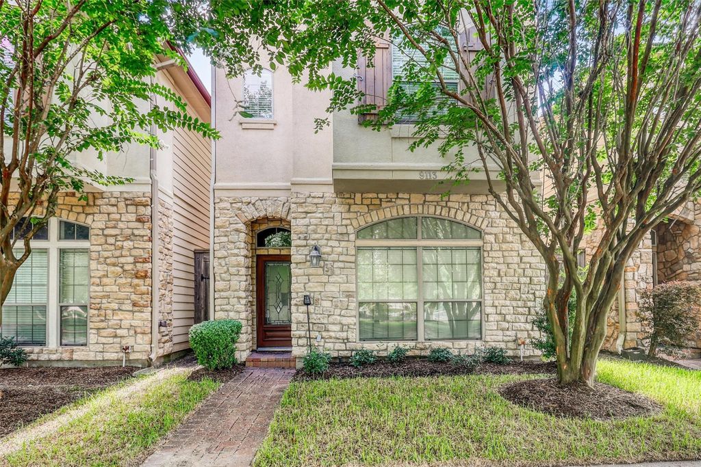 9113 Creekstone Lake Drive, Houston, TX 77054
