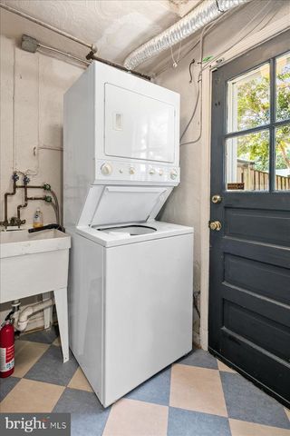 1420 WOODBINE ST, Alexandria, VA 22302
