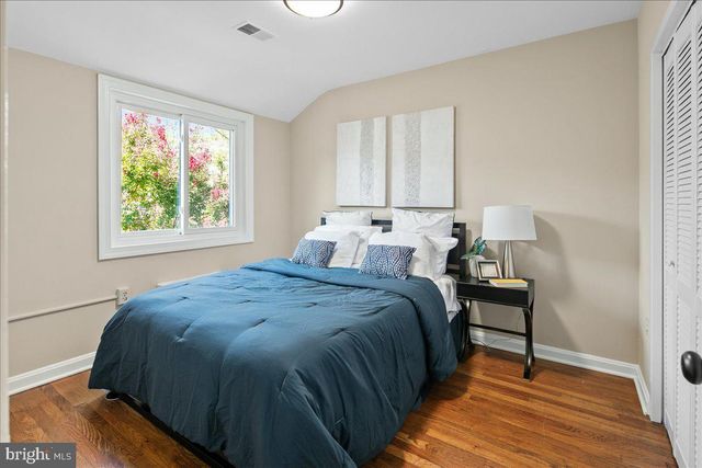 1420 WOODBINE ST, Alexandria, VA 22302