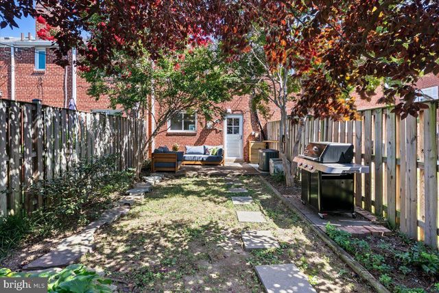 1420 WOODBINE ST, Alexandria, VA 22302
