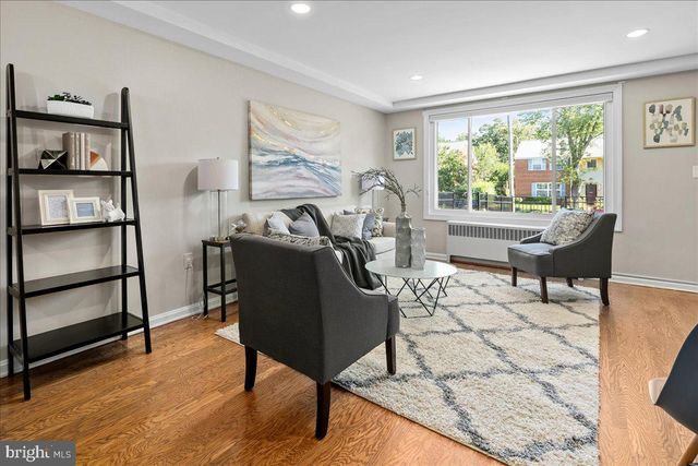 1420 WOODBINE ST, Alexandria, VA 22302