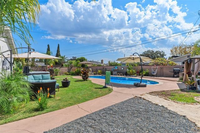 2264 E Standish, Anaheim, CA 92806
