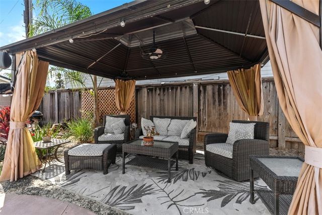 2264 E Standish, Anaheim, CA 92806