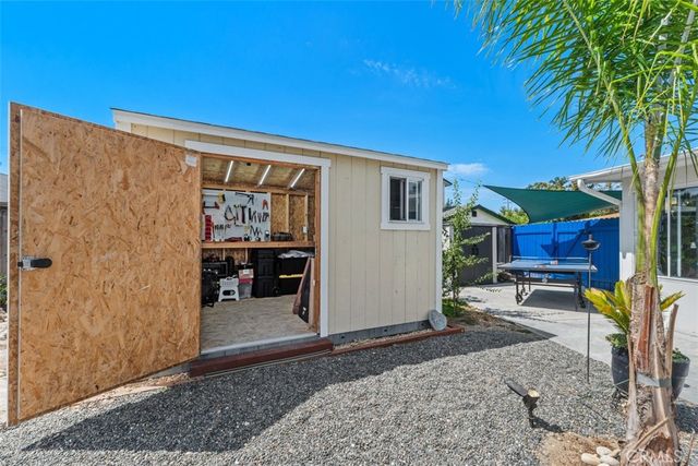 2264 E Standish, Anaheim, CA 92806