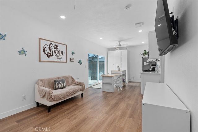 2264 E Standish, Anaheim, CA 92806
