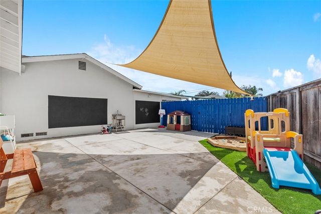 2264 E Standish, Anaheim, CA 92806