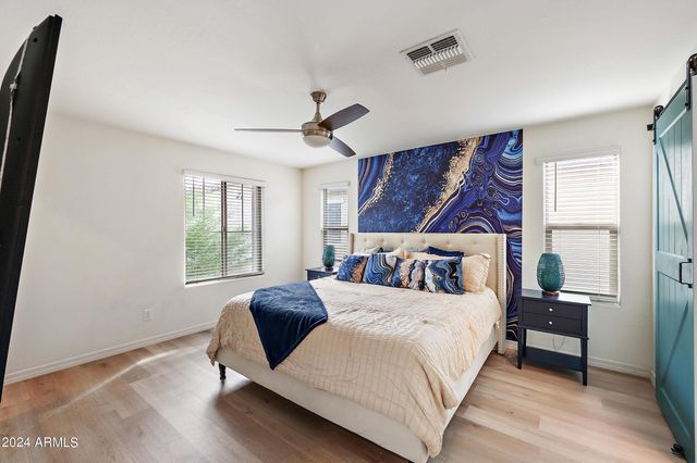 5807 W WARNER Street, Phoenix, AZ 85043