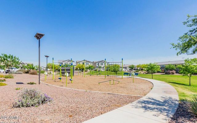 5807 W WARNER Street, Phoenix, AZ 85043