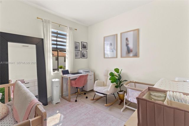 3226 W 108th St, Hialeah, FL 33018