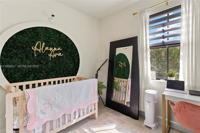 3226 W 108th St, Hialeah, FL 33018