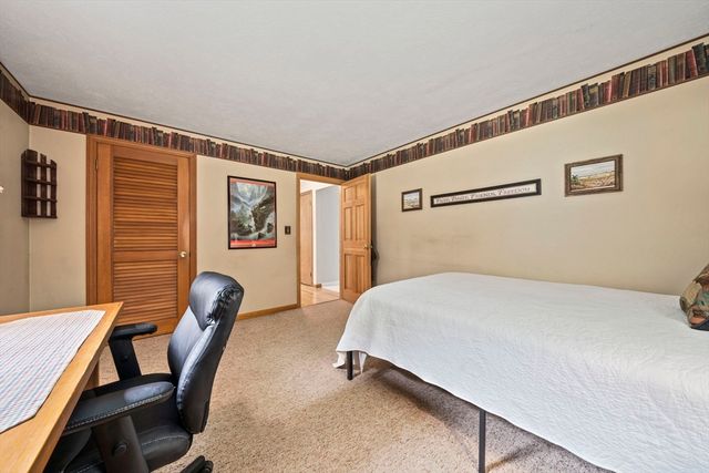 20 Aldana Rd, Halifax, MA 02338