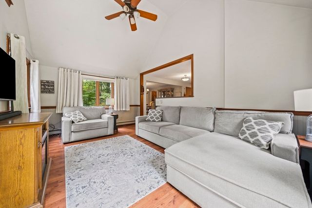 20 Aldana Rd, Halifax, MA 02338