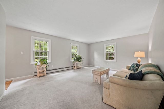 20 Aldana Rd, Halifax, MA 02338
