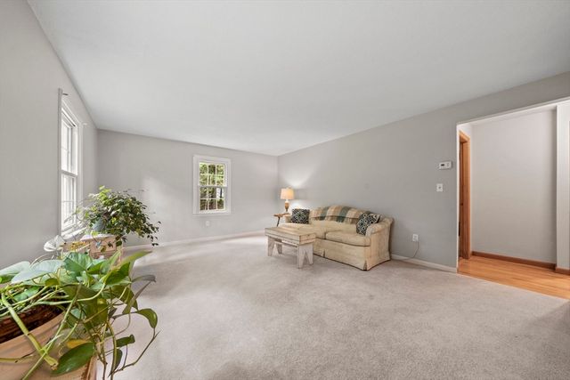 20 Aldana Rd, Halifax, MA 02338