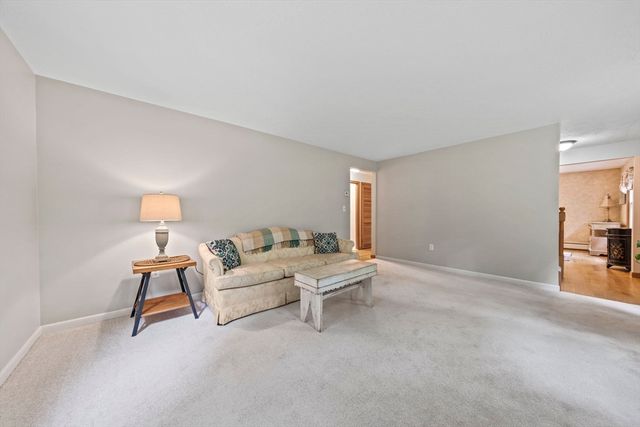 20 Aldana Rd, Halifax, MA 02338