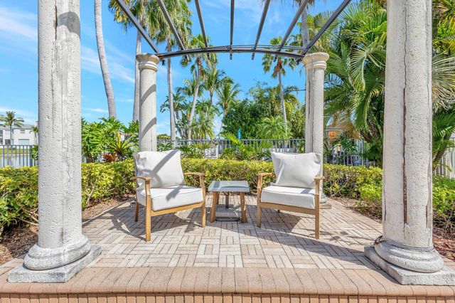 2297 Merriweather Way, Wellington, FL 33414