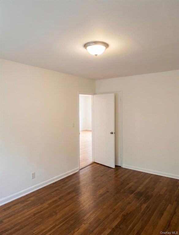 205 W Post Road E2H, White Plains, NY 10606 — photo 4