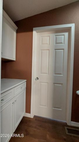 43828 N 12TH Street, New River, AZ 85087