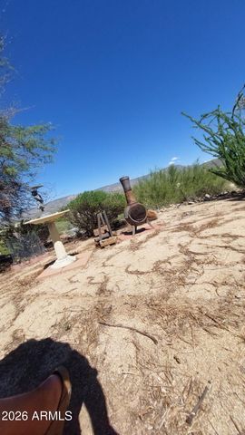 43828 N 12TH Street, New River, AZ 85087